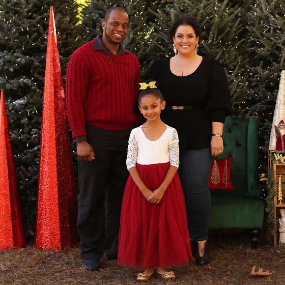 Meet your Posher, Sarah - Picture 1 of 1